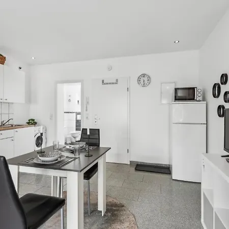 Monteurwohnung Kl04 Fuer 2 Personen - Innenstadt Apartment